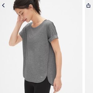 NEW GapFit Breathe roll sleeve tee. Small